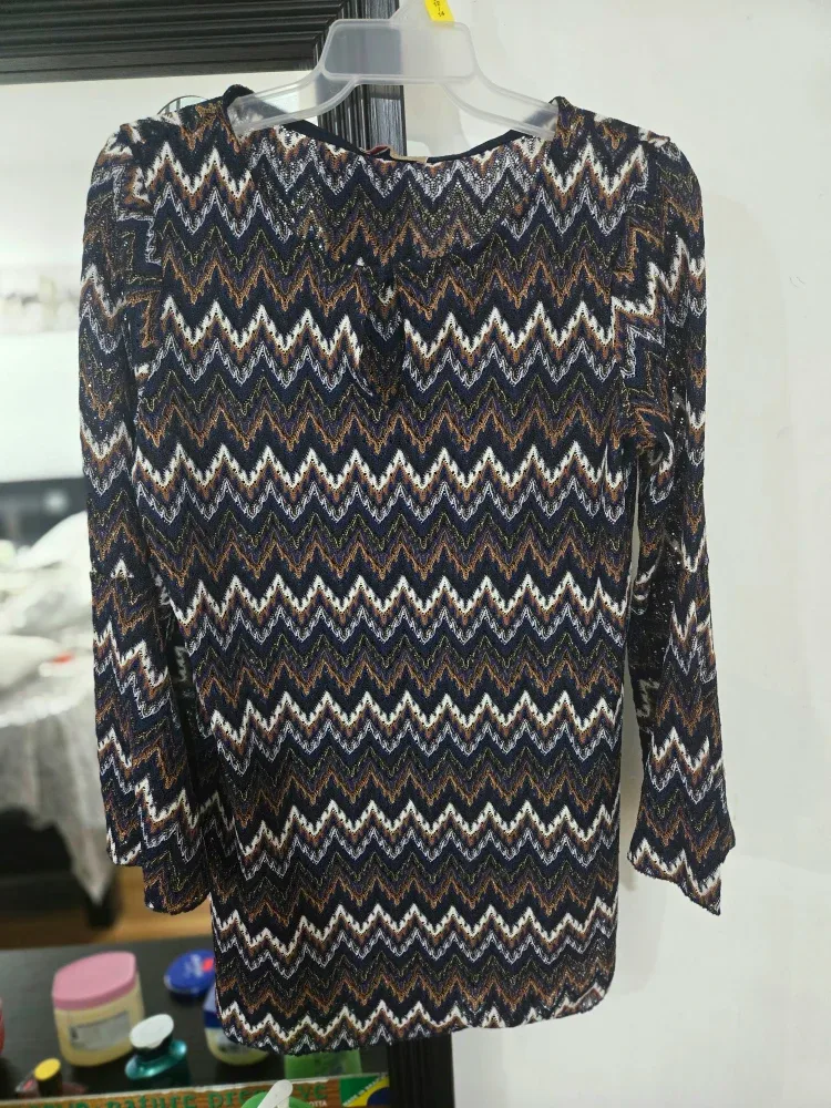 Chevron Pattern Long Sleeve Top