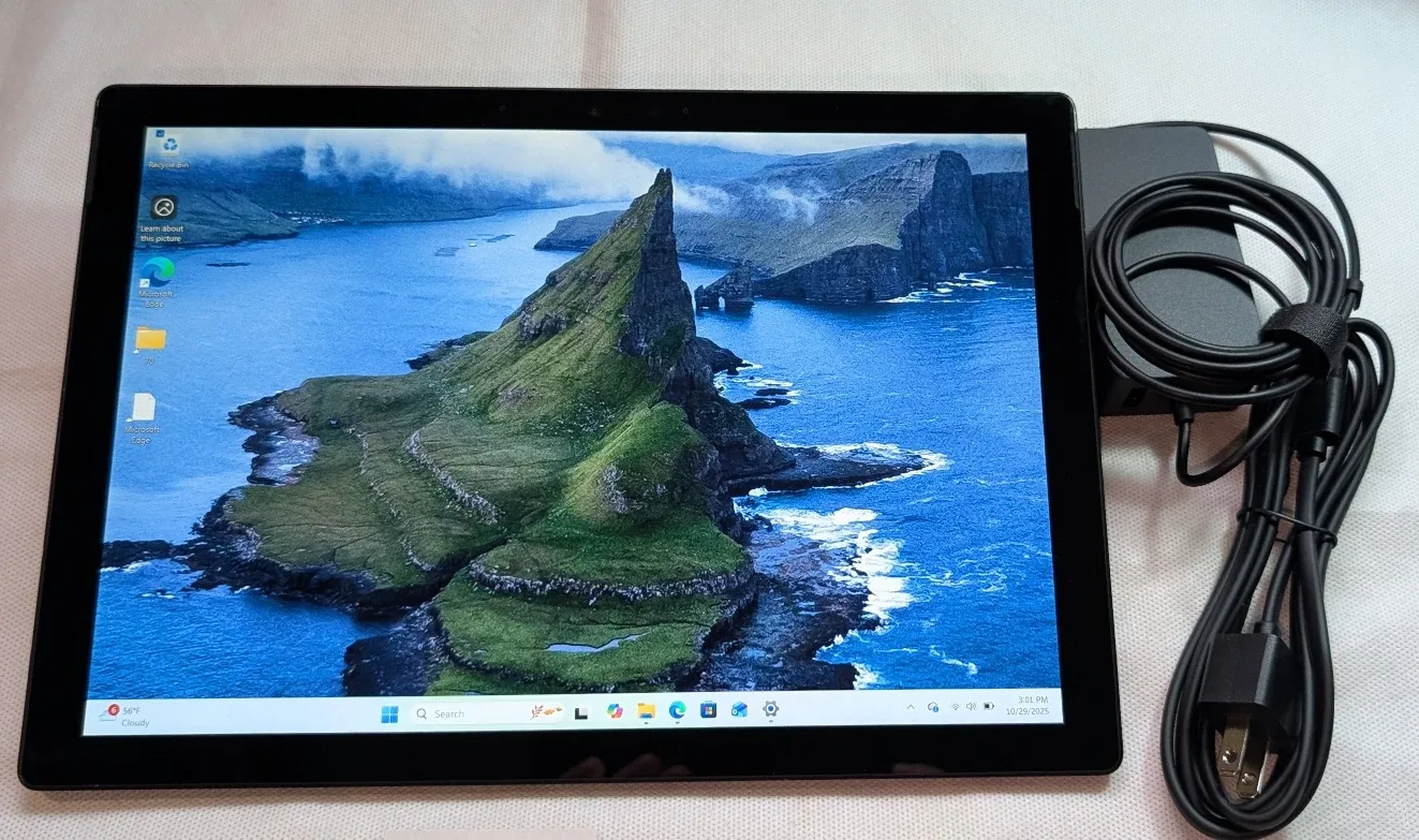 NICE BLACK MICROSOFT SURFACE PRO 7 TABLET i7 512GB 16GB RAM