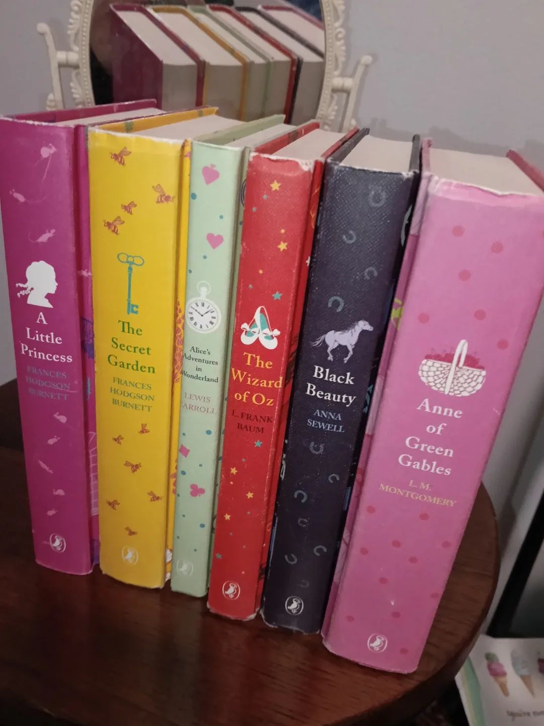 Puffin Classics Collection - 7 Books image indicator(2)