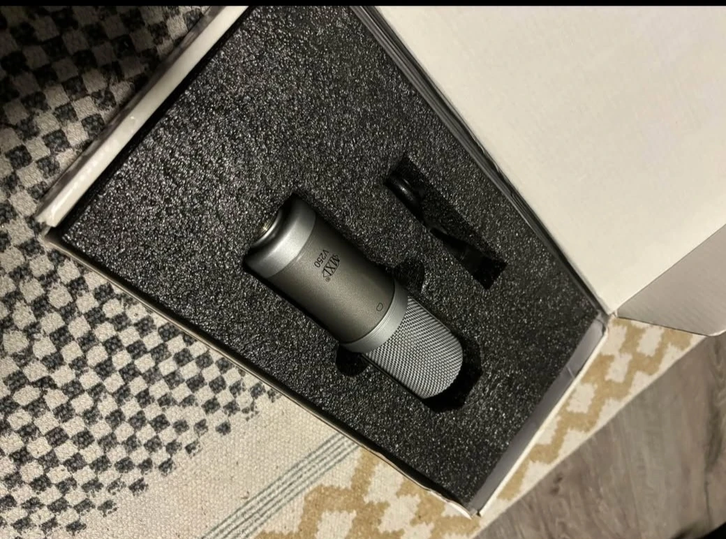 Mxl xlr studio microphone