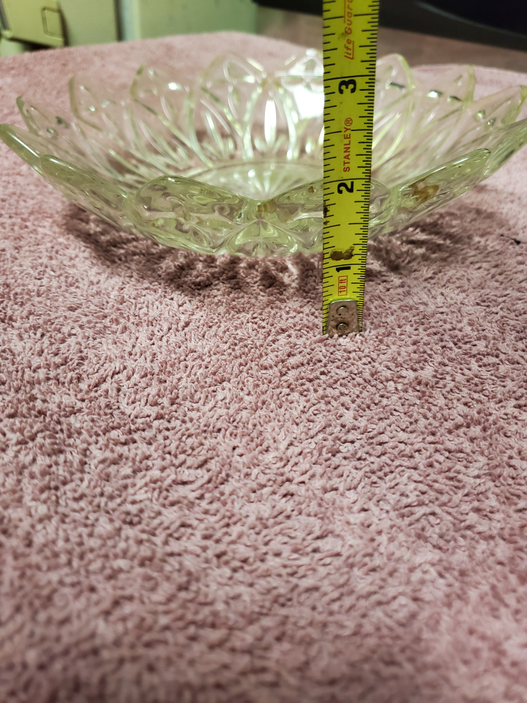 Vintage Clear Glass Sunflower Bowl - 8 inch - photo 4