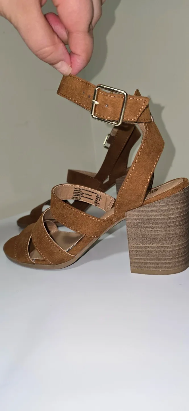 BRASH Brown Heeled Sandals - Size 9