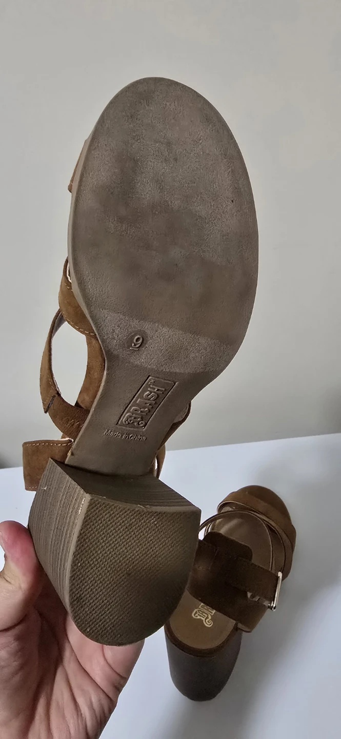 BRASH Brown Heeled Sandals - Size 9 - photo 5