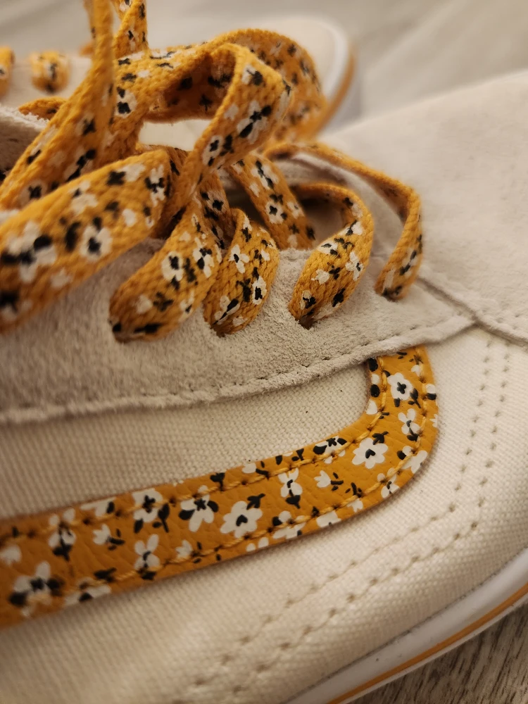 Vans Old Skool Floral Accent Shoes - Size 5.5
