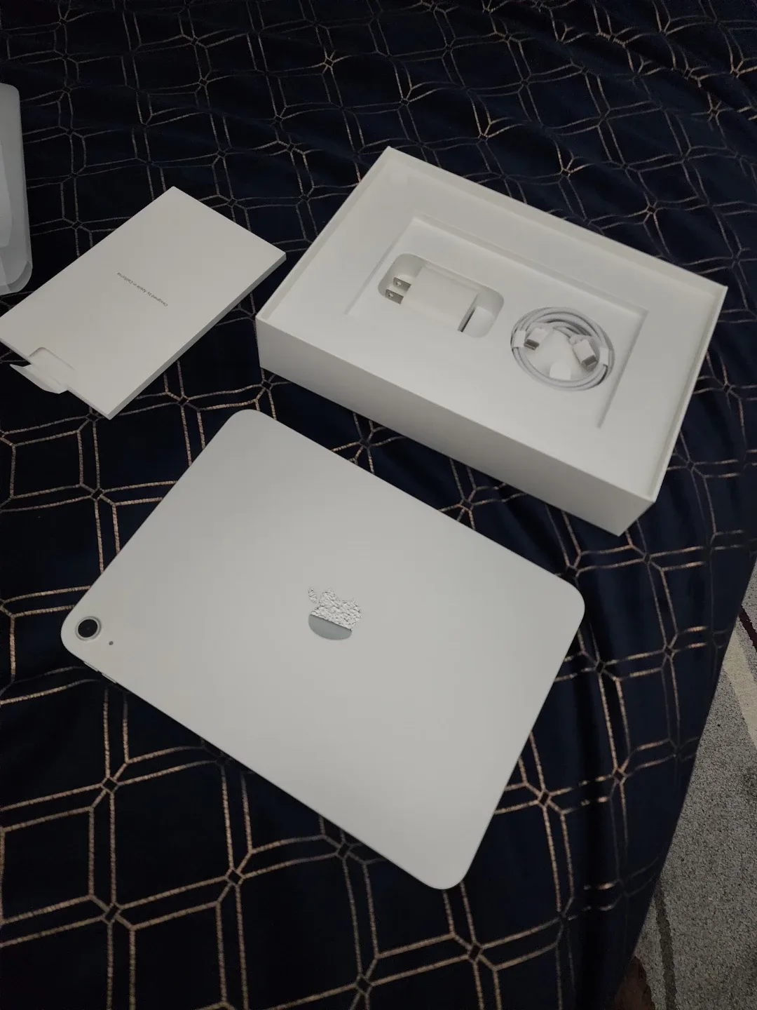 IPad  10" 128GB image indicator(2)