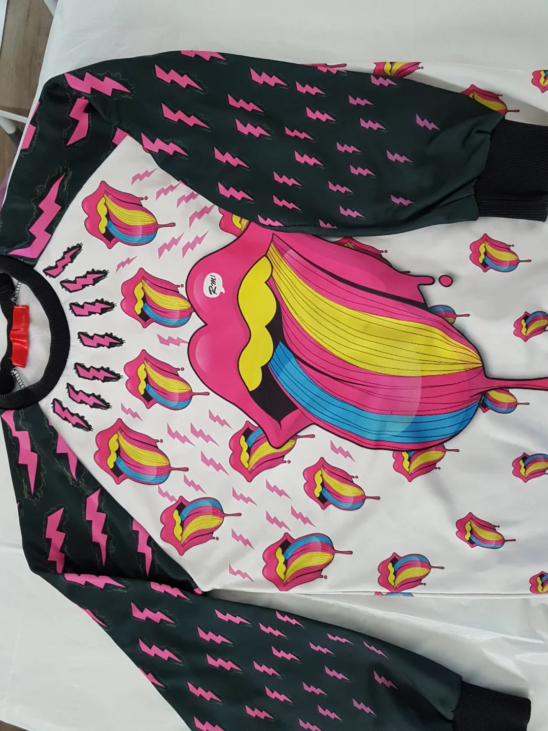 Lips & Lightning Bolt Print Sweatshirt S/M image indicator(2)