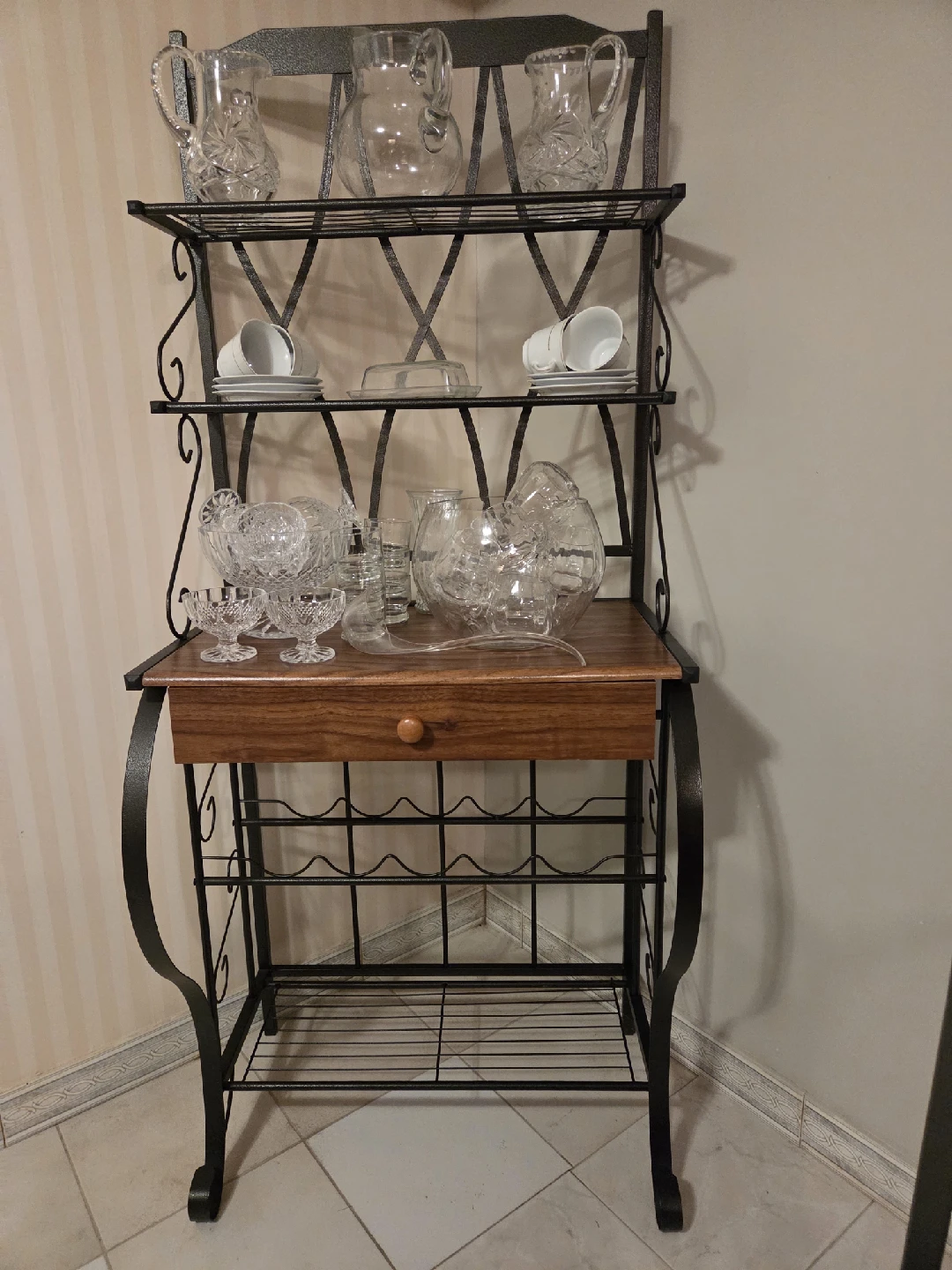 Metal and Wood Bakers Rack - photo 3