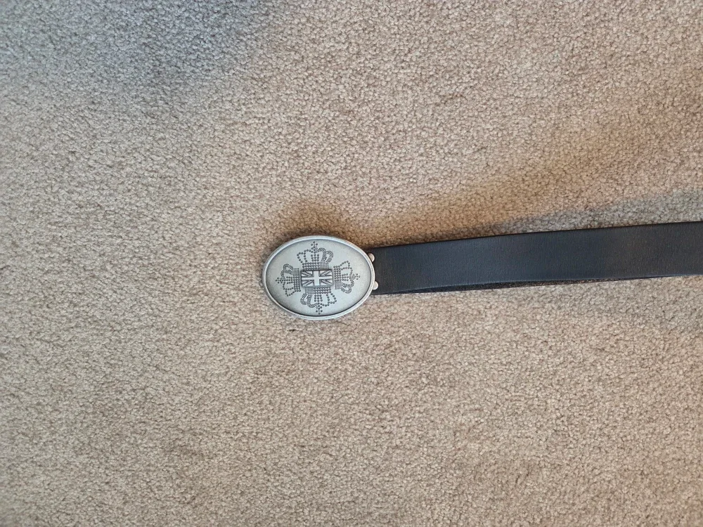 Black Leather Belt with Decorative Buckle GUESS