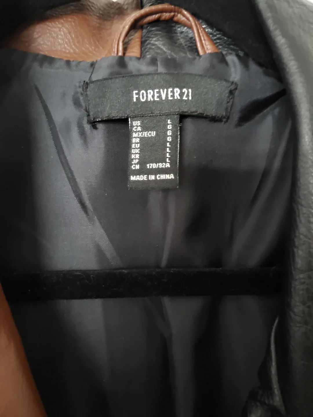 Forever 21 Two-Tone Faux Leather Jacket - Size L image indicator(5)