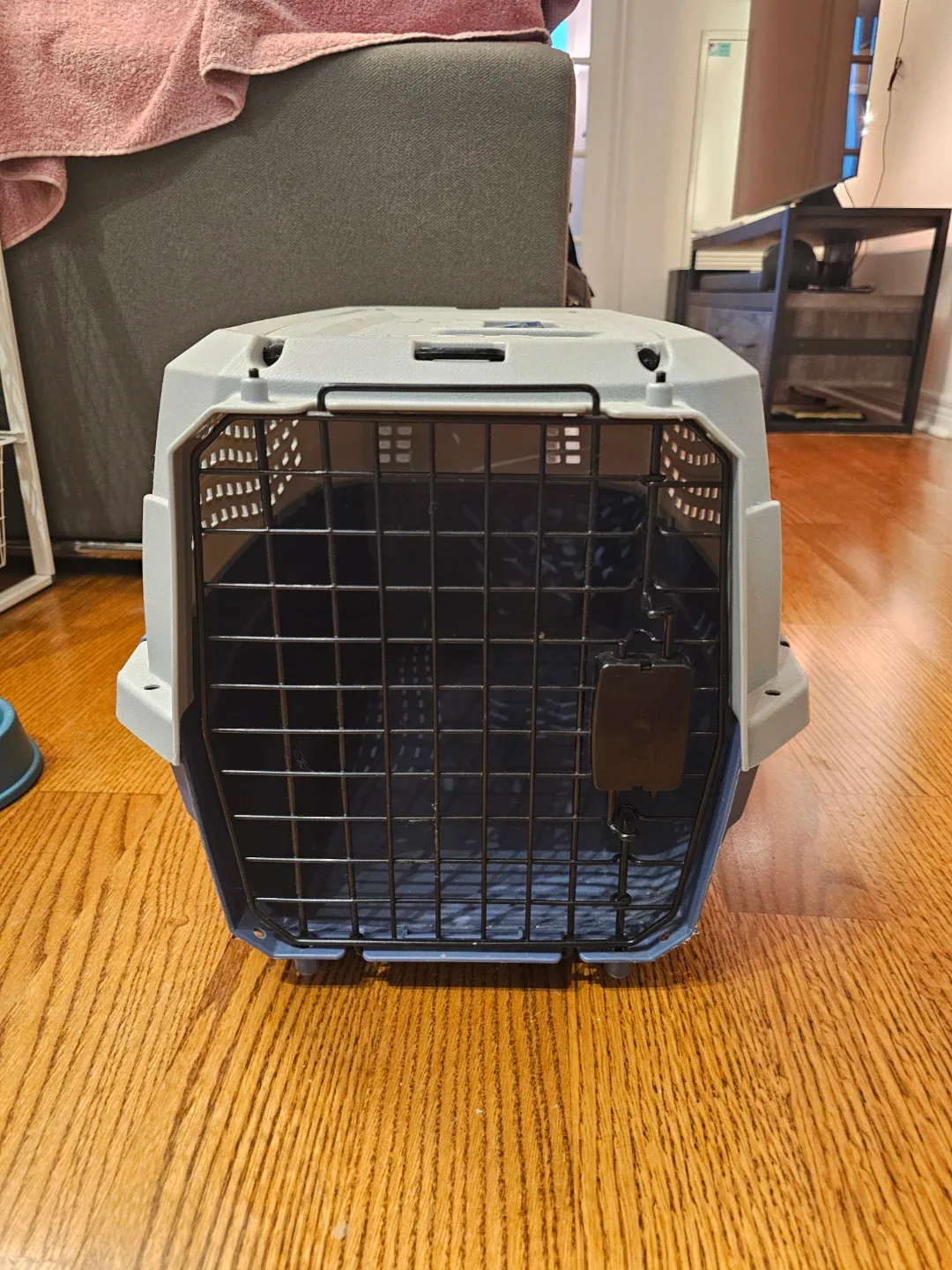 Pet Carrier - Grey & Blue image indicator(2)