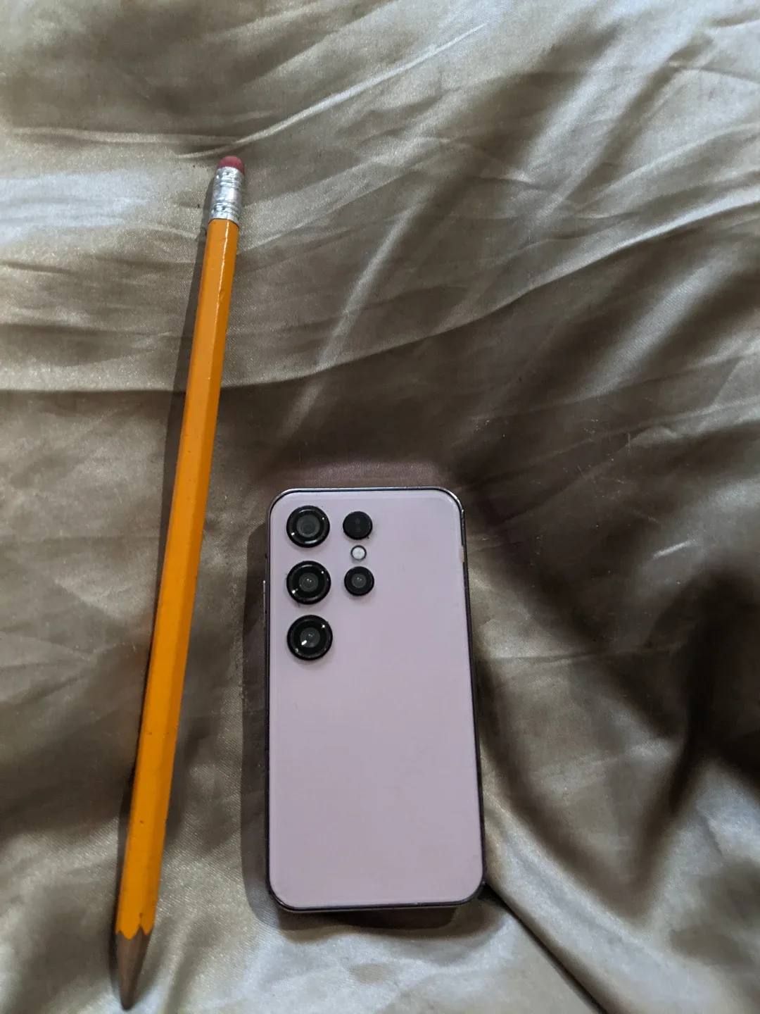 Palm Phone - Tiny Android Smartphone image indicator(6)