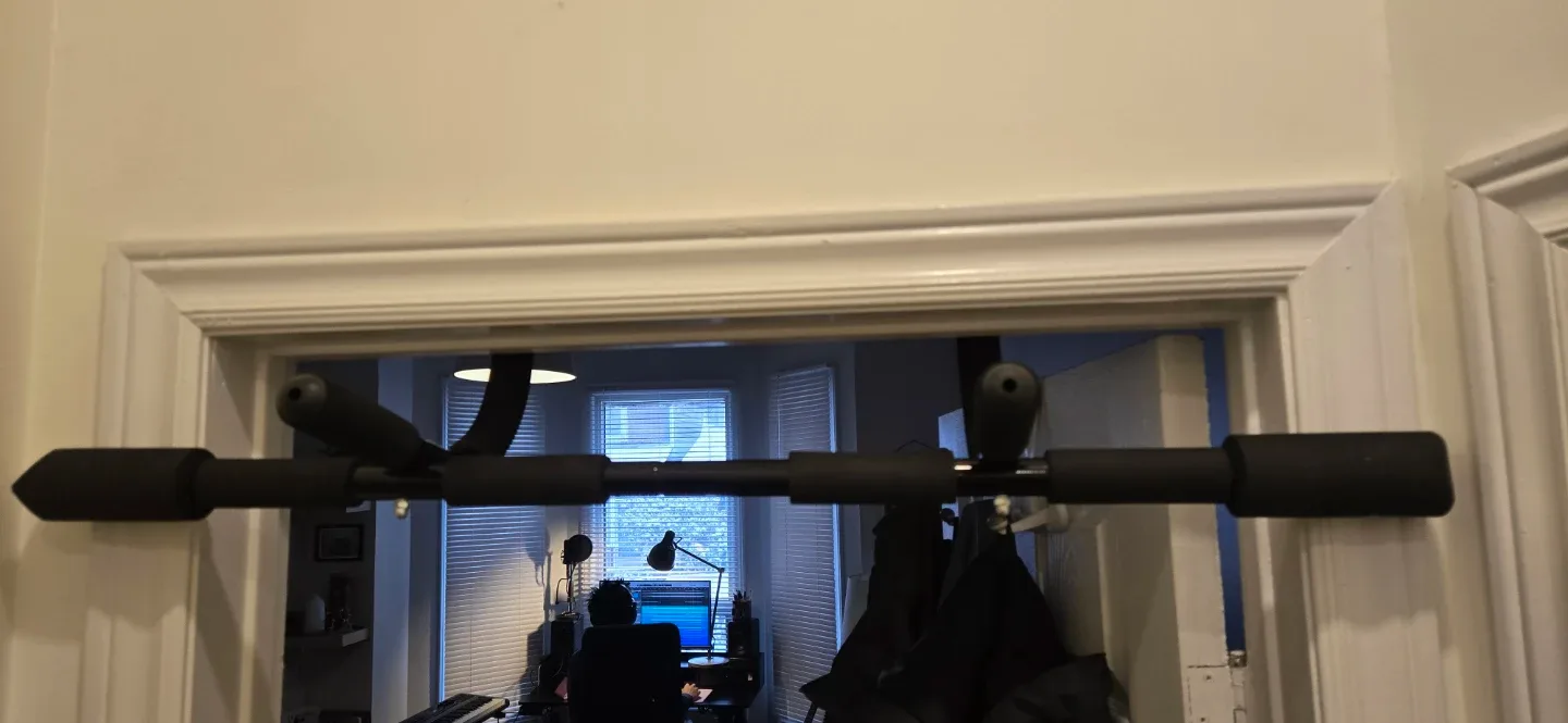Doorway Pull-Up Bar thumbnail