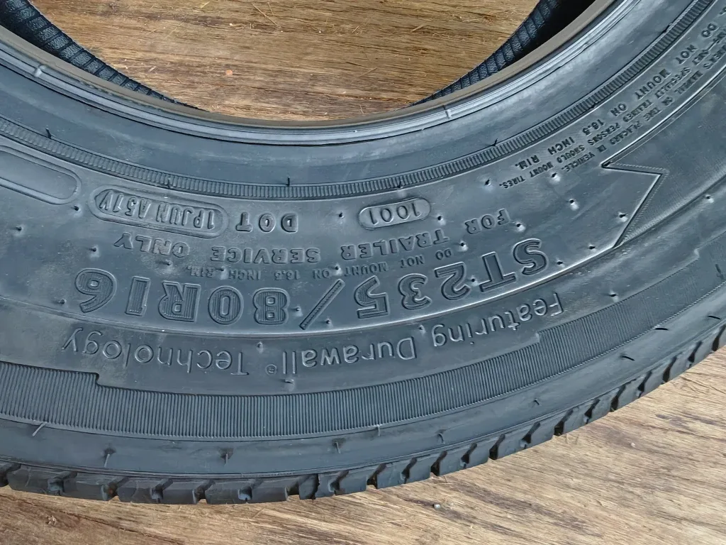 ST235/80R16 Trailer Tire image indicator(3)