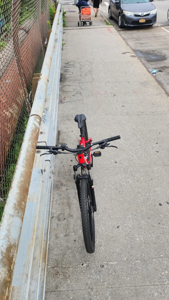 Trek Marlin 7Mountain Bike - Red - photo 5