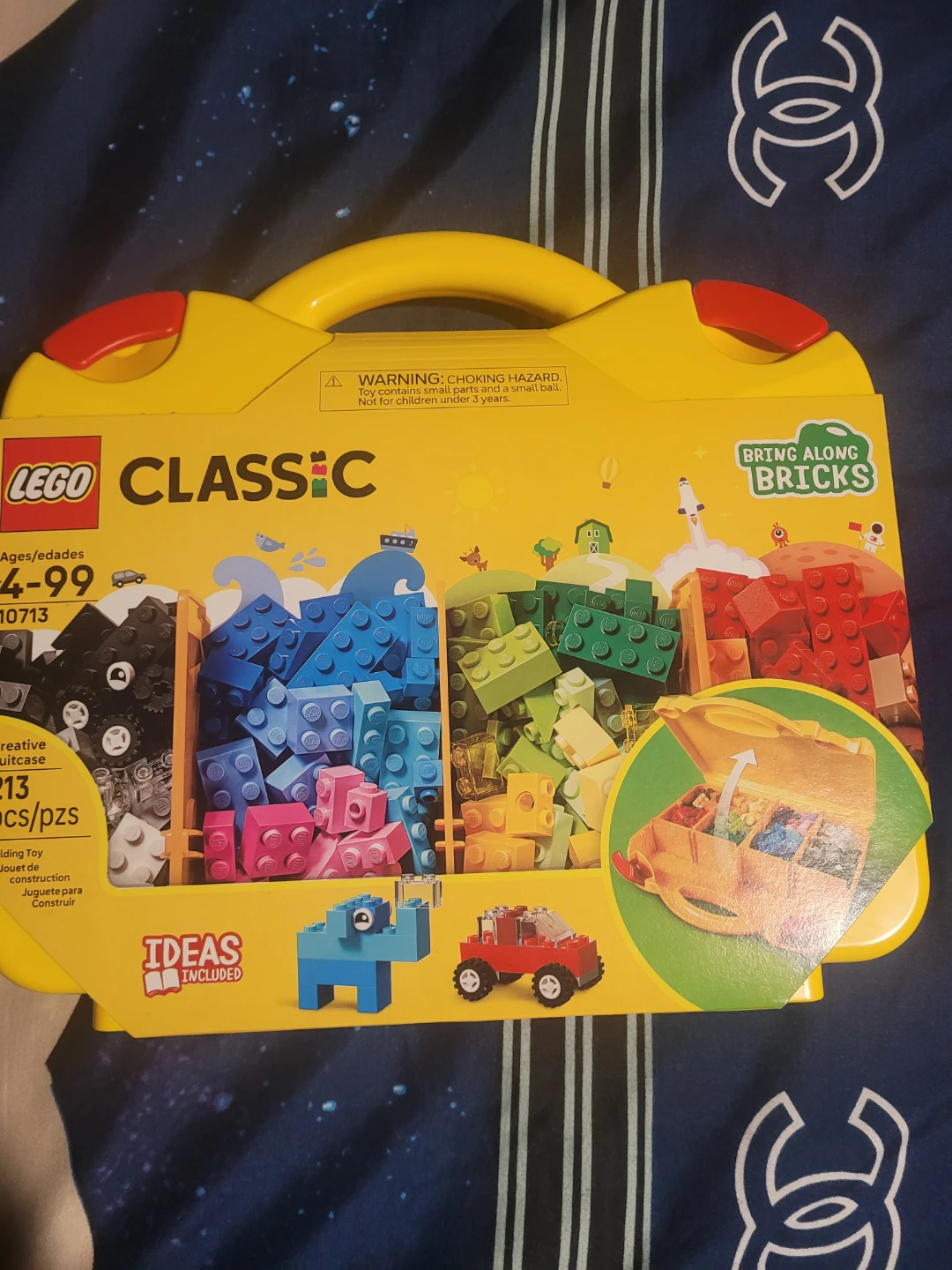 LEGO Classic 10713 Bring Along Bricks Suitcase