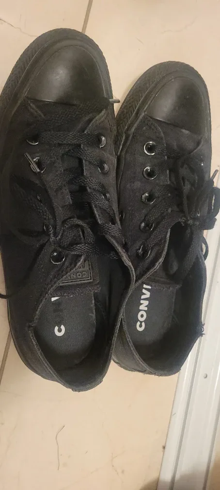 Converse All Star Low Top - Black - Women's Size 6