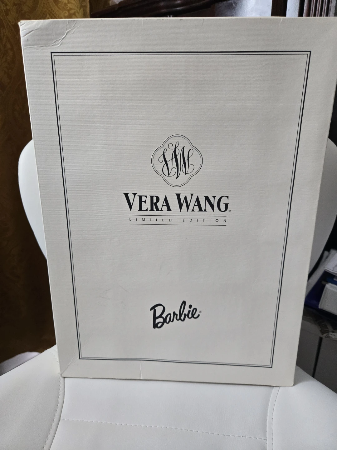Authentic Vera Wang Limited Edition Barbie - New in Box! - photo 2