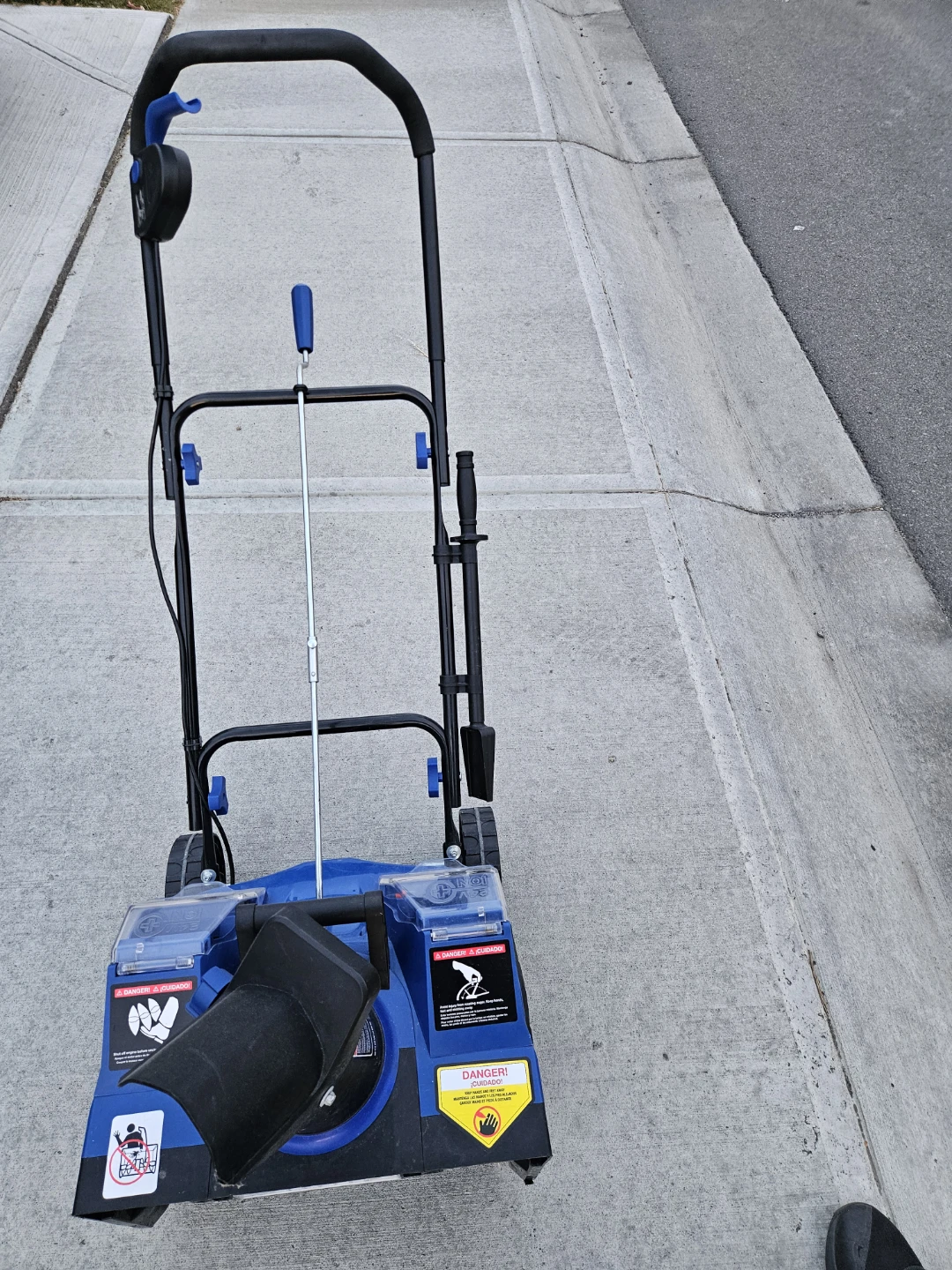 ​❄️Snow Joe 48V Cordless Snow Blower❄️ - photo 3