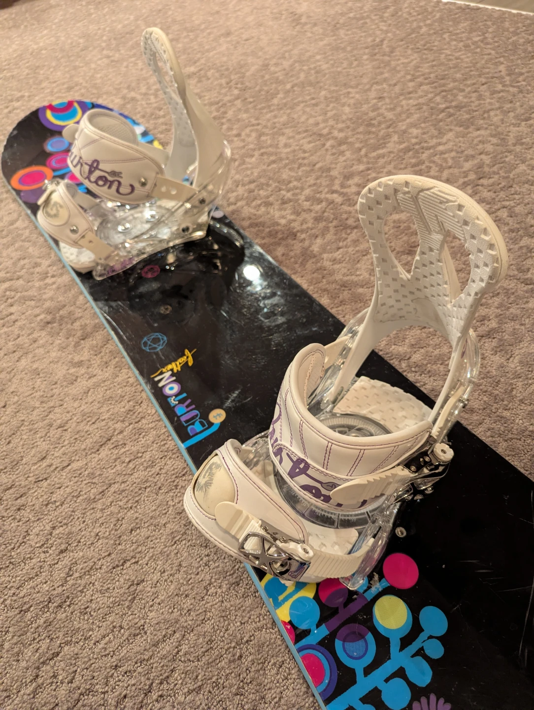 🎿 Burton Snowboard + Bindings – 143 cm – $200 - photo 3