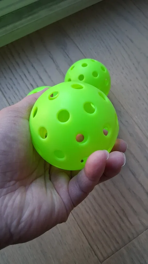 Pickleballs, 5 peices of 40 holes pickleball, OUTDOOR INDOOR use image indicator(4)