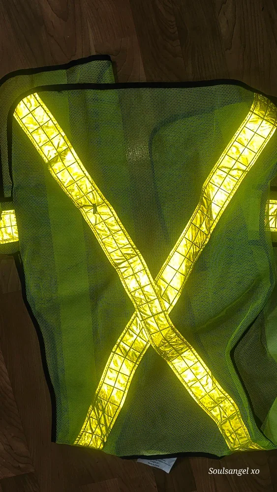 FREE - Procore Hi-Vis Yellow Reflective Safety Vest image indicator(3)