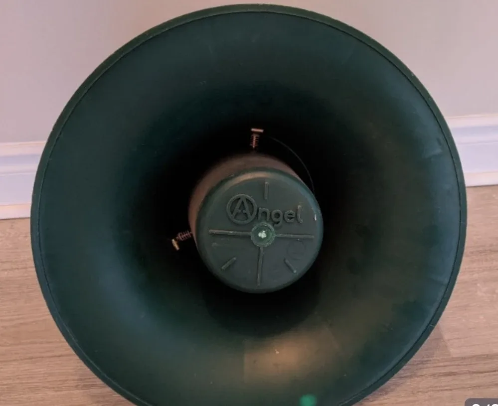 Angel Christmas Tree Stand - Green image indicator(3)