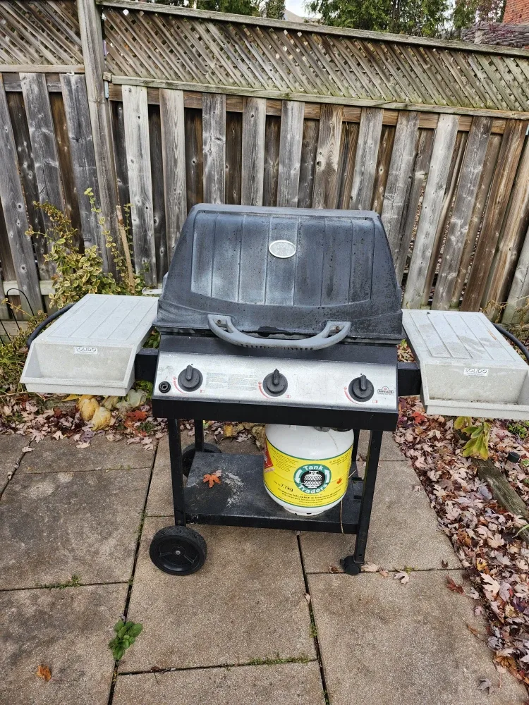 Used Napoleon Gas BBQ Grill