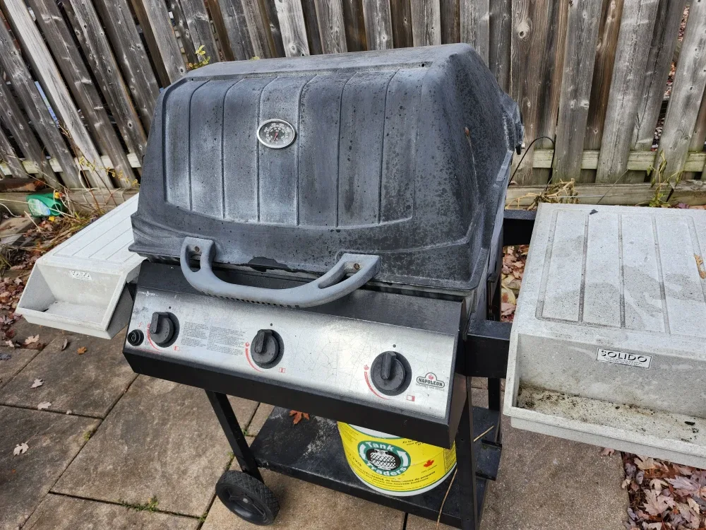 Used Napoleon Gas BBQ Grill image indicator(4)