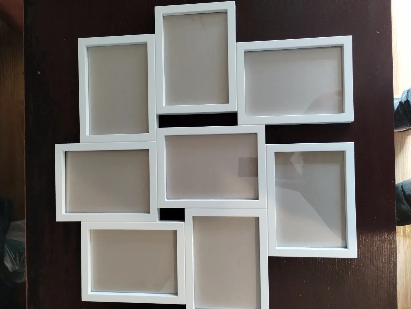 White Collage Picture Frame, 7 Openings image indicator(2)