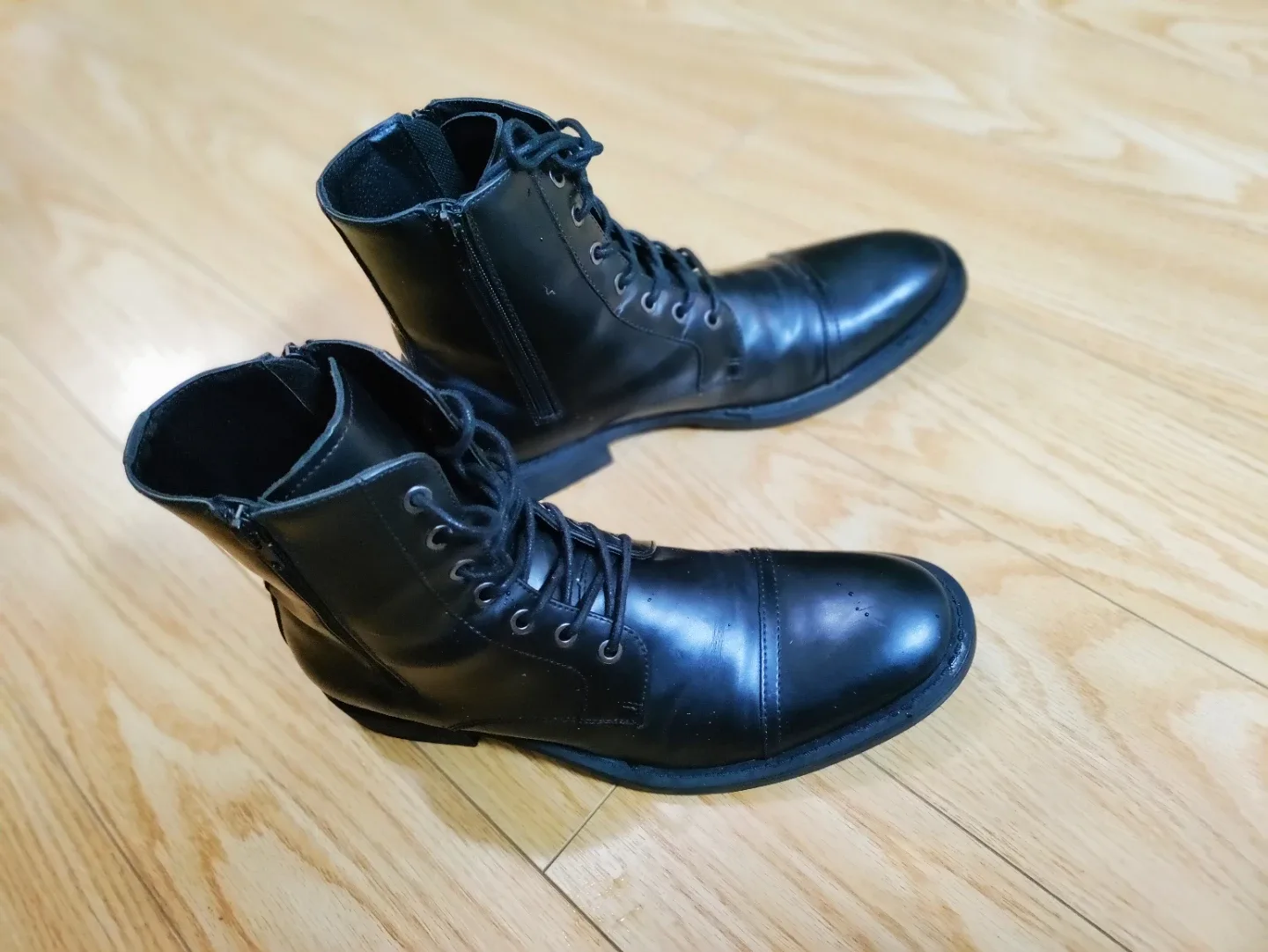 Unlisted Kenneth Cole 6 inch high Black Lace-Up Boots men's 8.5