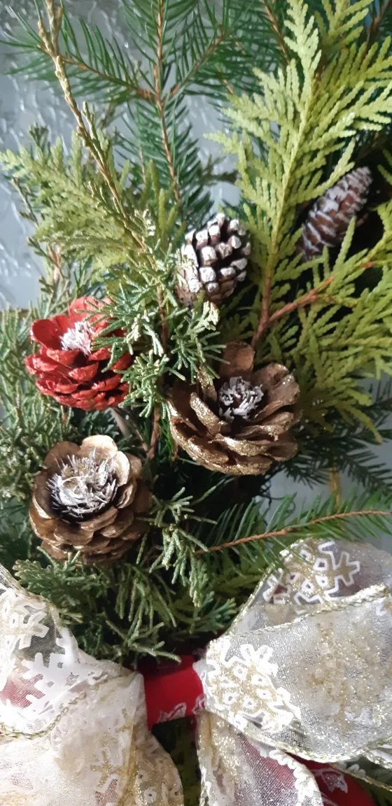 Weekend sale !! Christmas Real greenery Wreath image indicator(3)