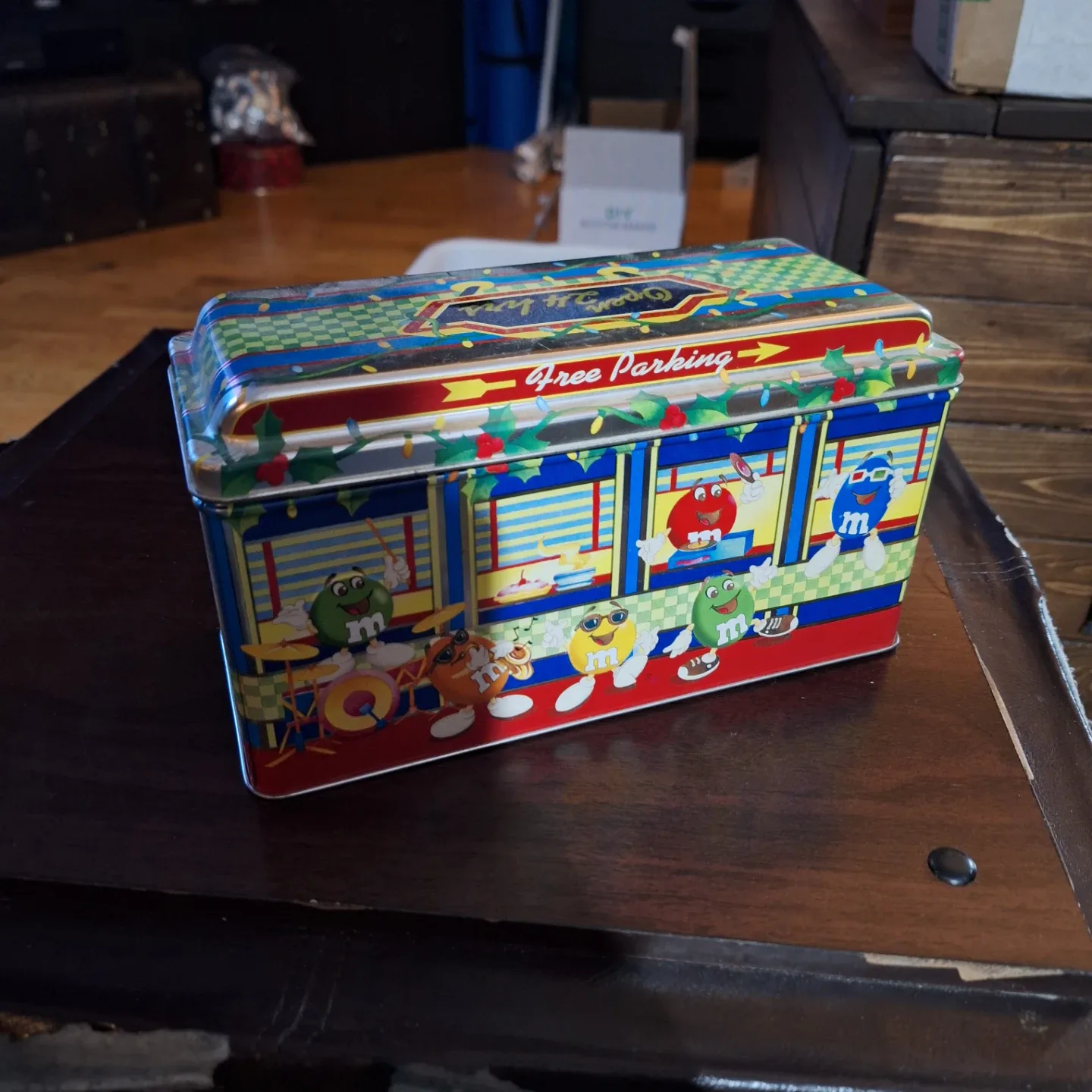 Vintage M&M Tins image indicator(4)