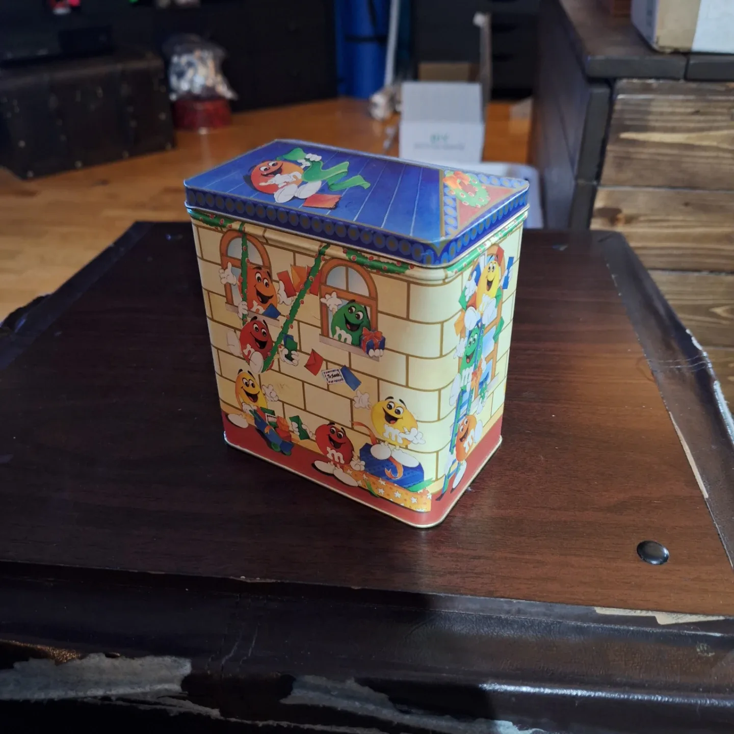 Vintage M&M Tins image indicator(6)