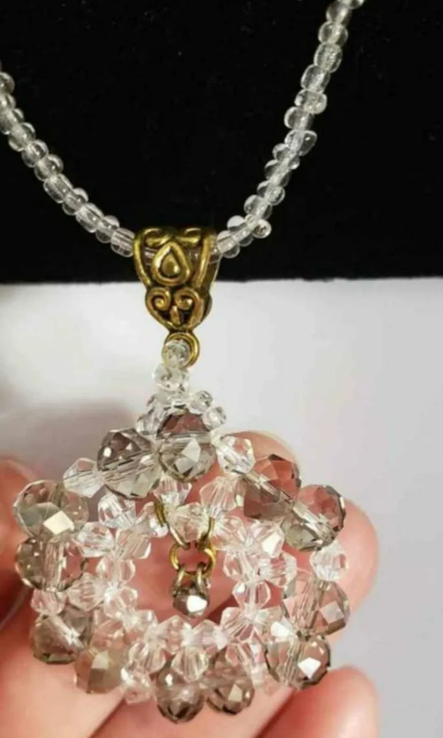 Handmade Beaded Necklace image indicator(2)