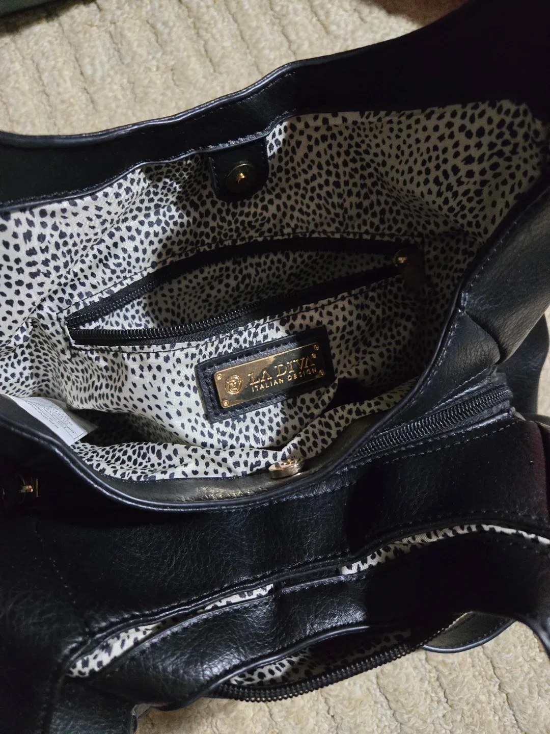 La Diva Italian Design Black Shoulder Bag image indicator(4)