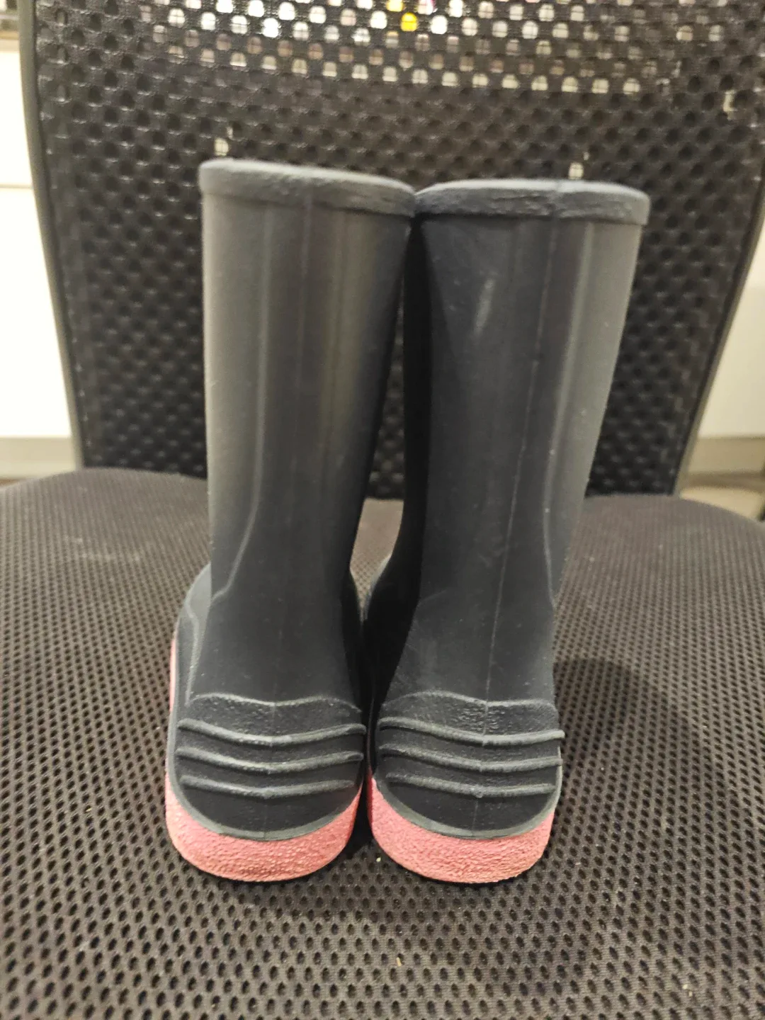 Kids' Rain Boots - Size Unknown image indicator(3)