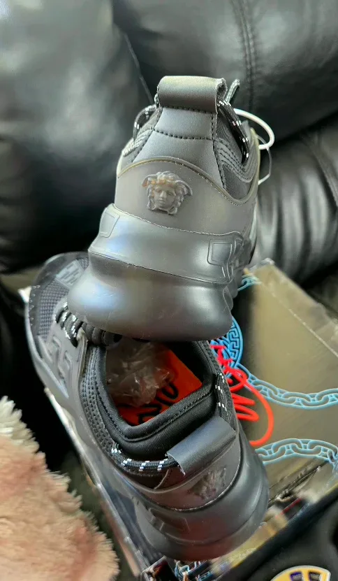 Brand new Versace Chain Reaction Triple Black Made in Italy 🇮🇹 image indicator(9)