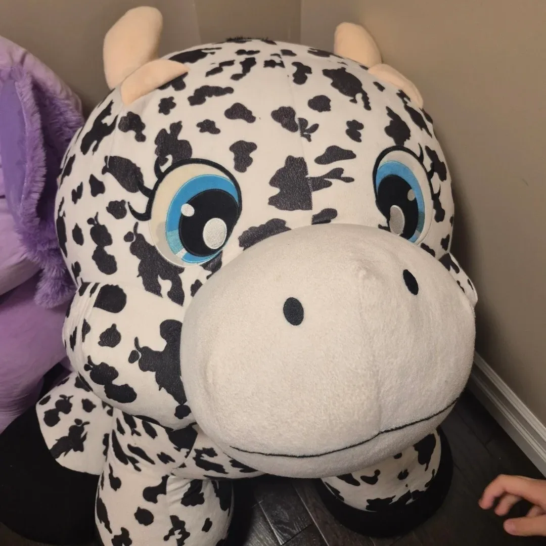 Large Spotted Cow Plush Toy image indicator(4)
