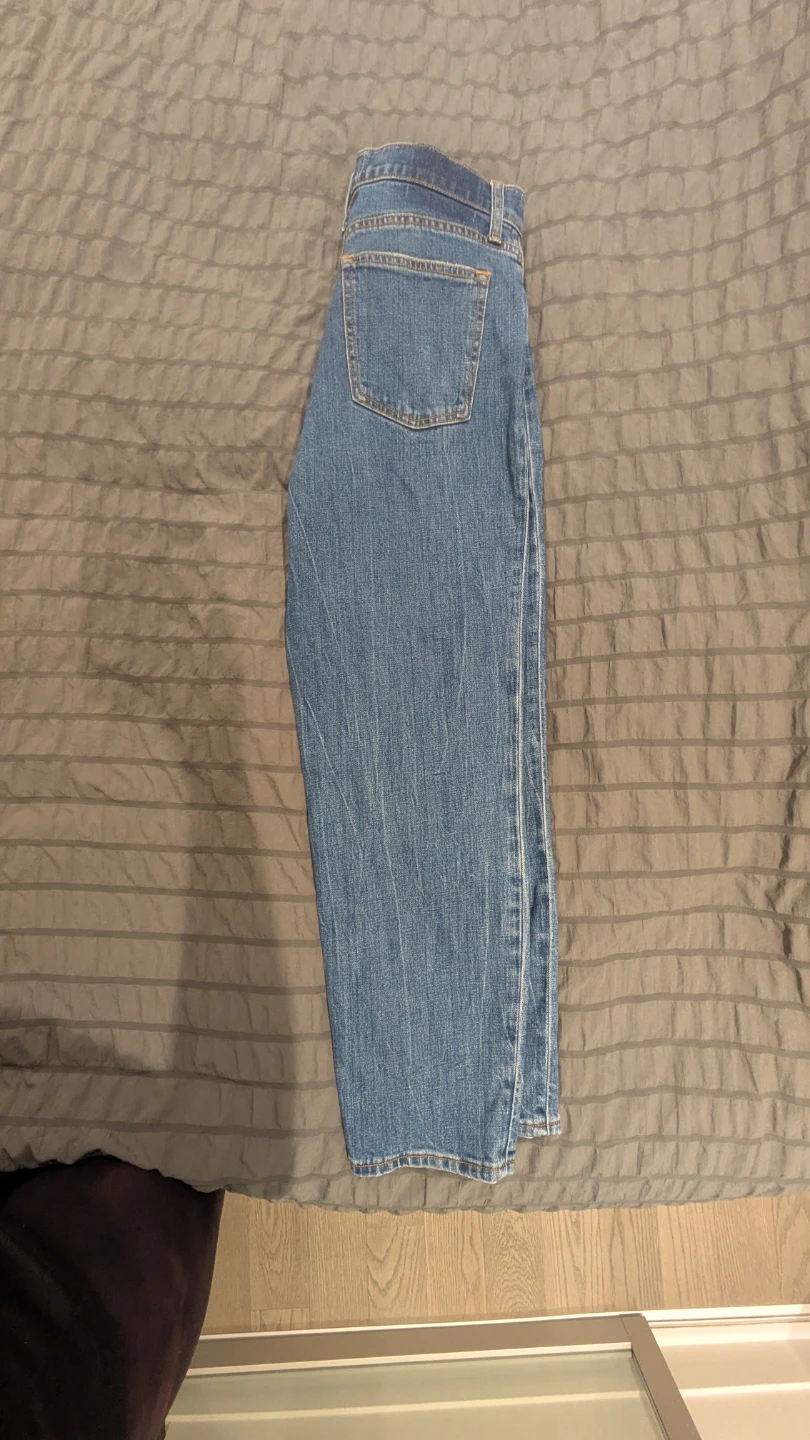 Abercrombie & Fitch 'The Mom' High Rise Jeans - Size 29 - photo 2