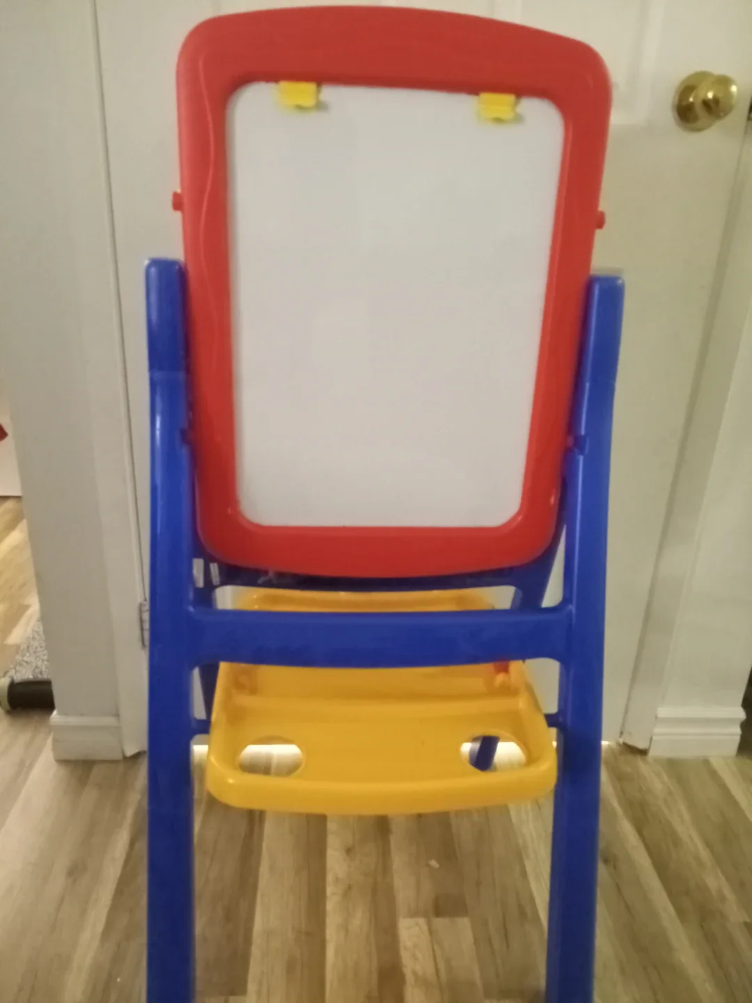 Kids Easel - Red, Blue & Yellow image indicator(2)