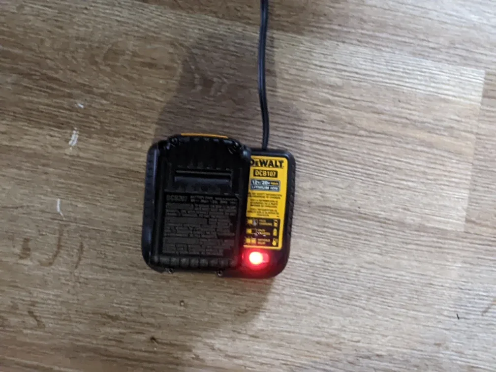 DeWalt 20V MAX Brushless Drill & Impact Driver image indicator(3)