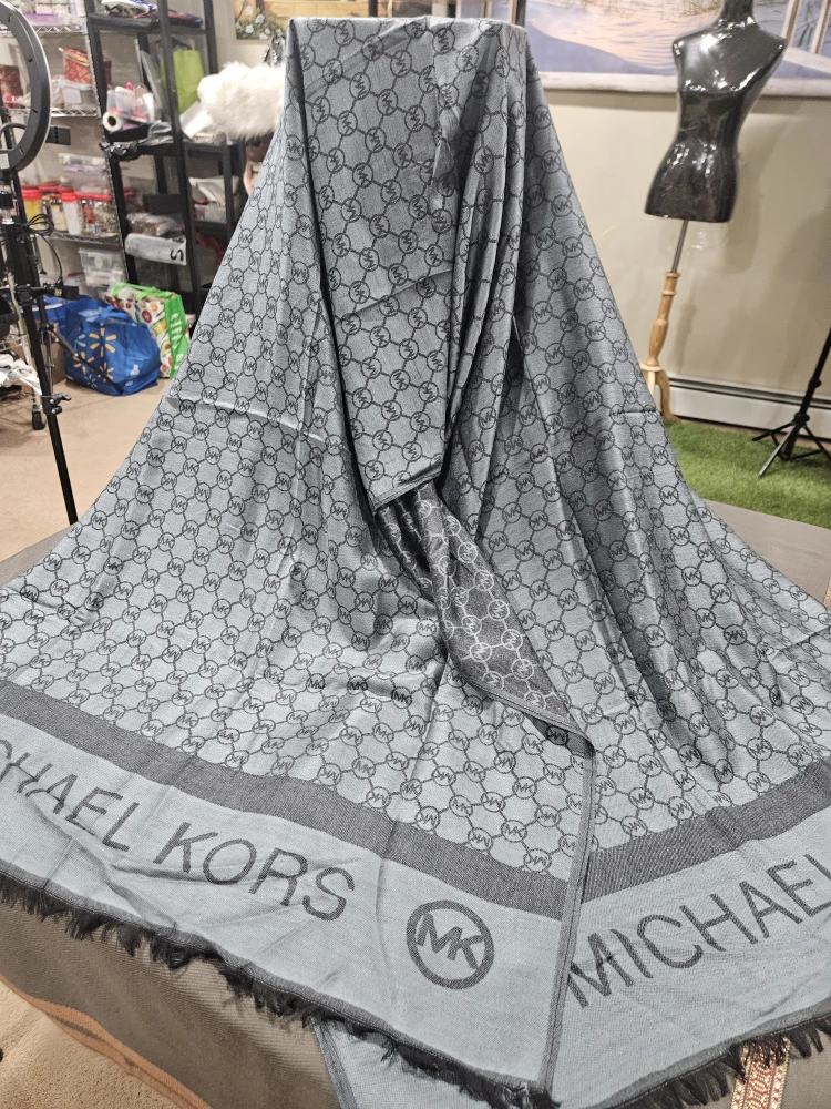 Michael Kors Grey Scarf - New with Tags - photo 5