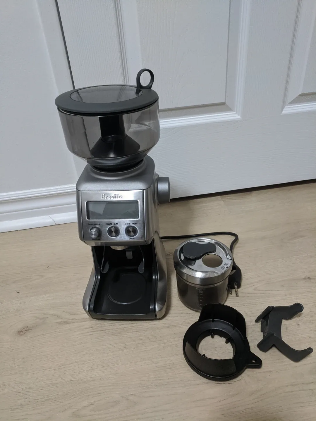 Breville Smart Grinder Pro Coffee Bean Grinder thumbnail