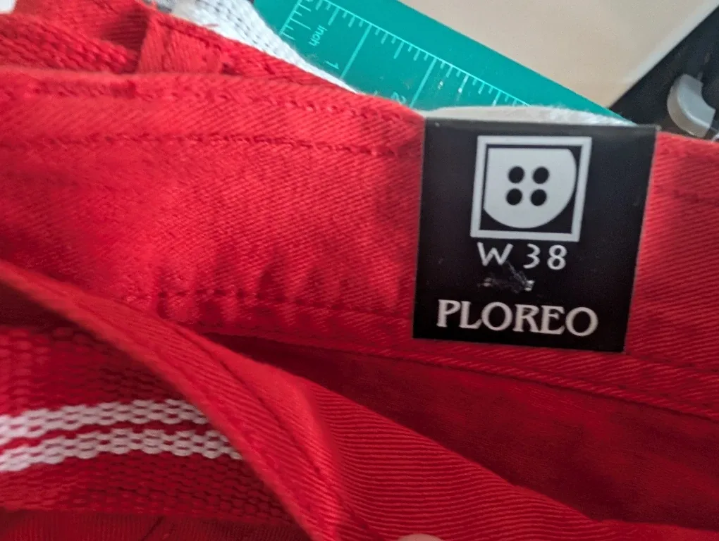 Agile & Ploreo Men's Shorts - Size 38 image indicator(4)