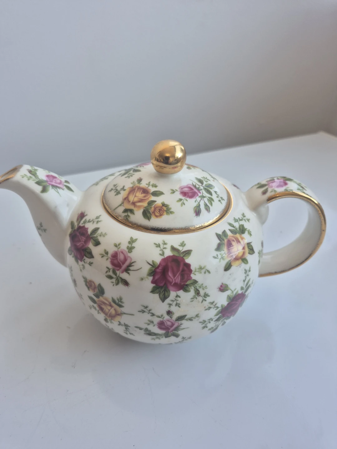 Royal Albert Old Country Roses Teapot