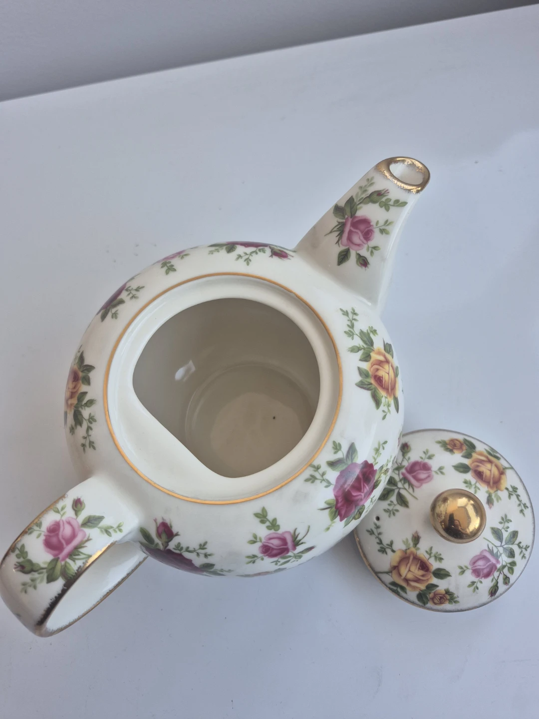 Royal Albert Old Country Roses Teapot - photo 3