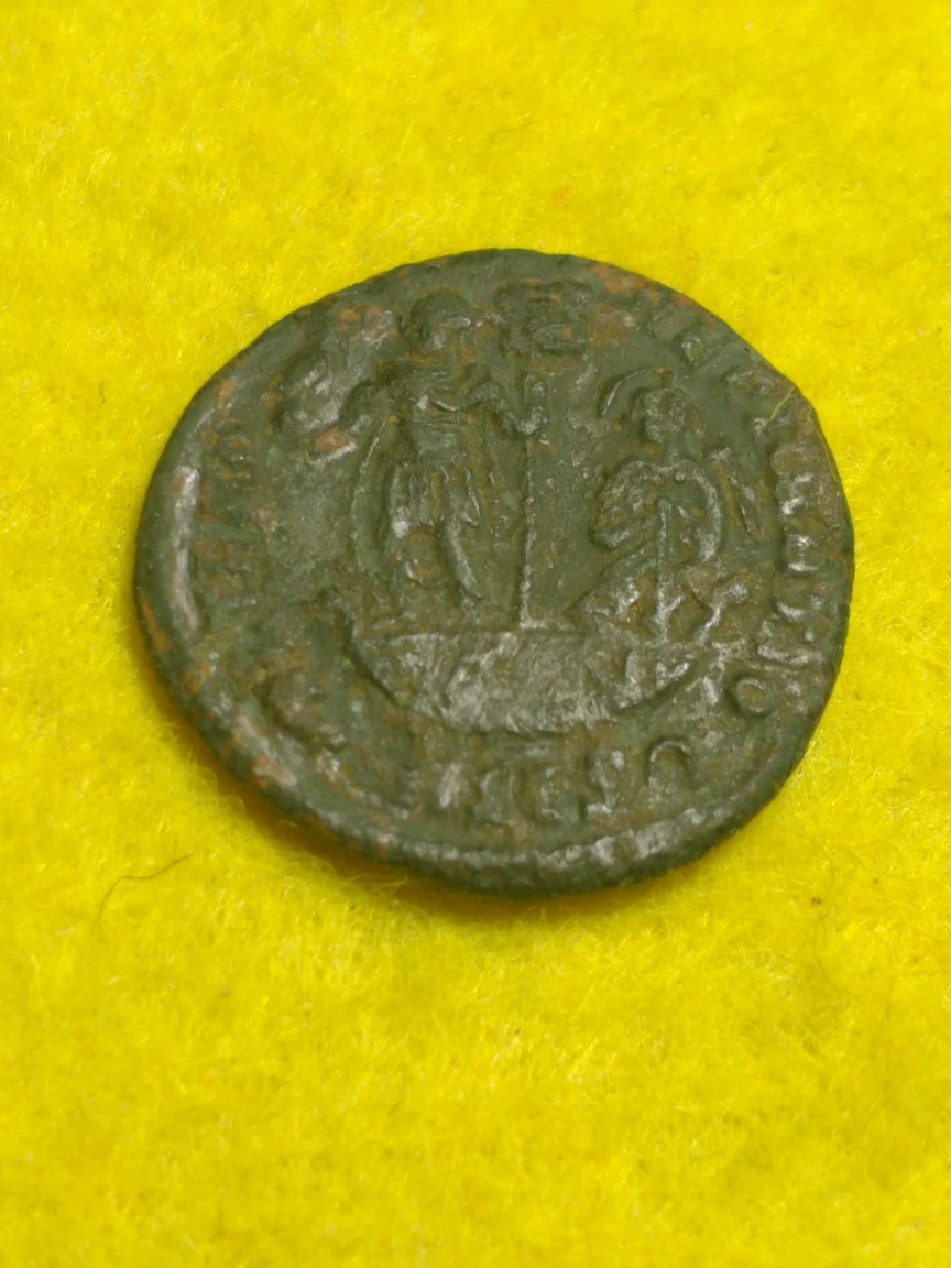 Unattributed ancient Roman coin, Emperor on galley #2017-0909 - photo 2