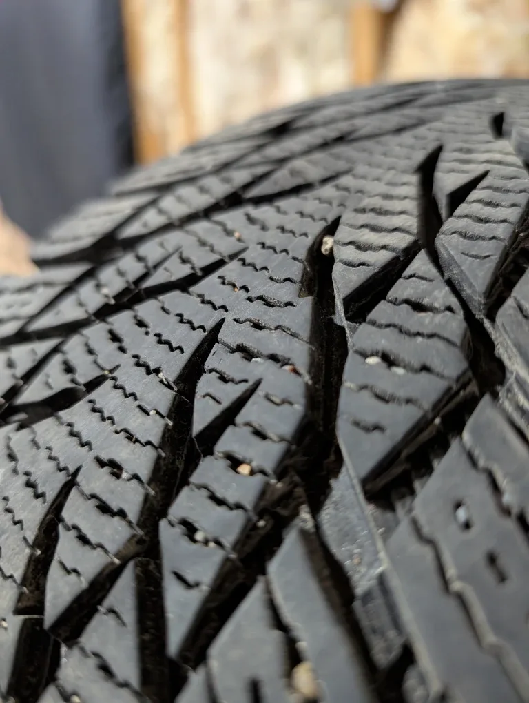 (4)-205/55R16 Winter Tires/Rims Off 2008 BMW 3 Series image indicator(4)