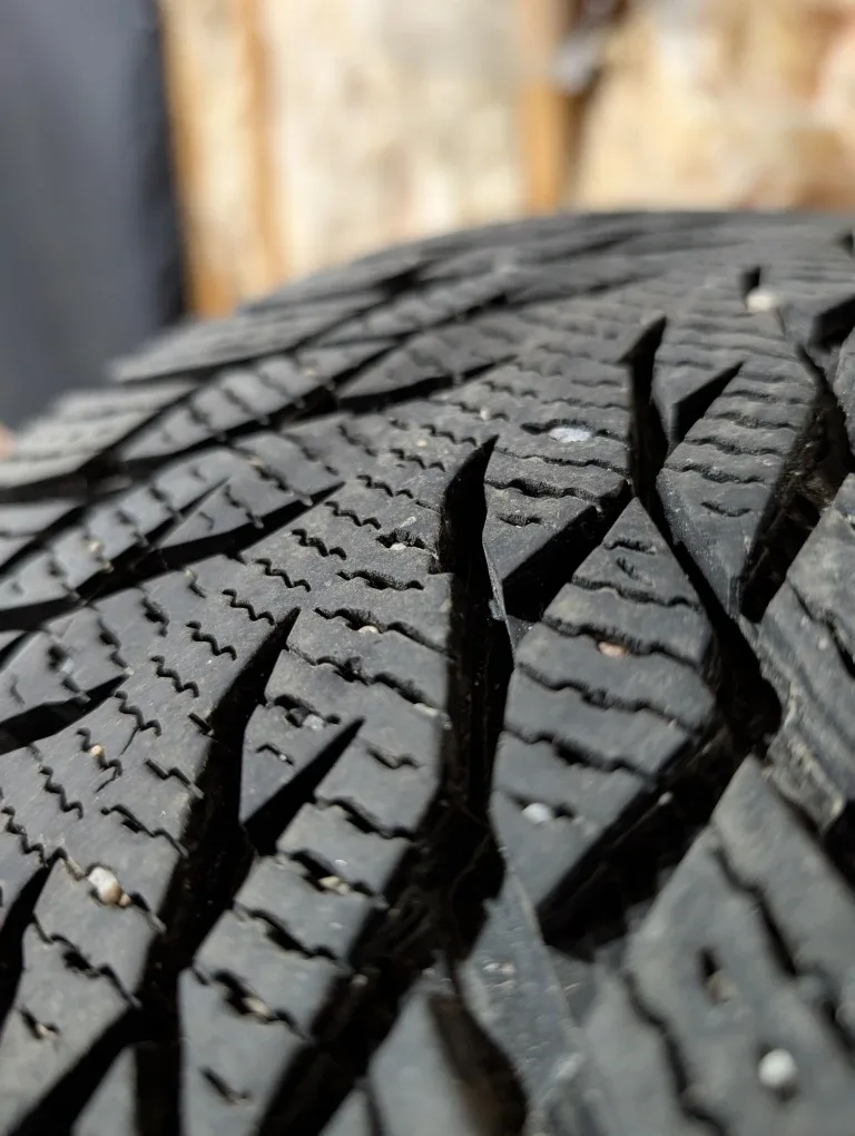 (4)-205/55R16 Winter Tires/Rims Off 2008 BMW 3 Series image indicator(7)