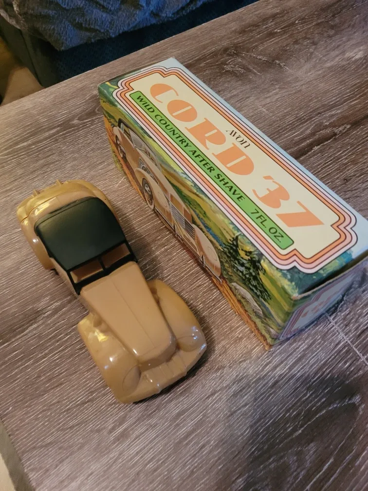 Avon Cord 37 Wild Country After Shave image indicator(2)